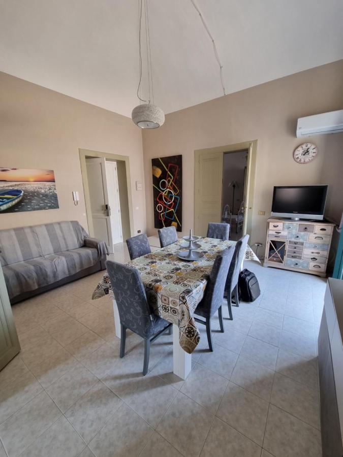 Mandralisca Holidays - Luxury Apartments Чефалу Екстериор снимка